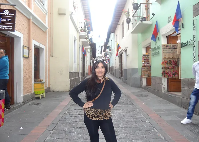 Hotel + Arte